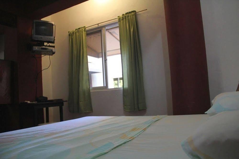 Hostal Condo-Parque Santo Domingo Exteriör bild