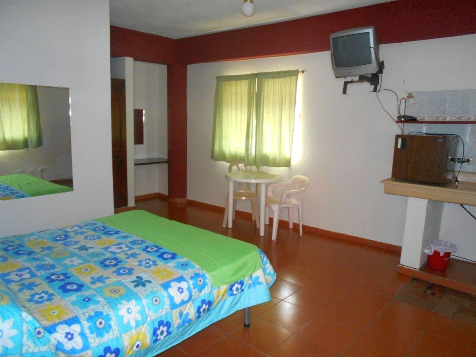 Hostal Condo-Parque Santo Domingo Exteriör bild
