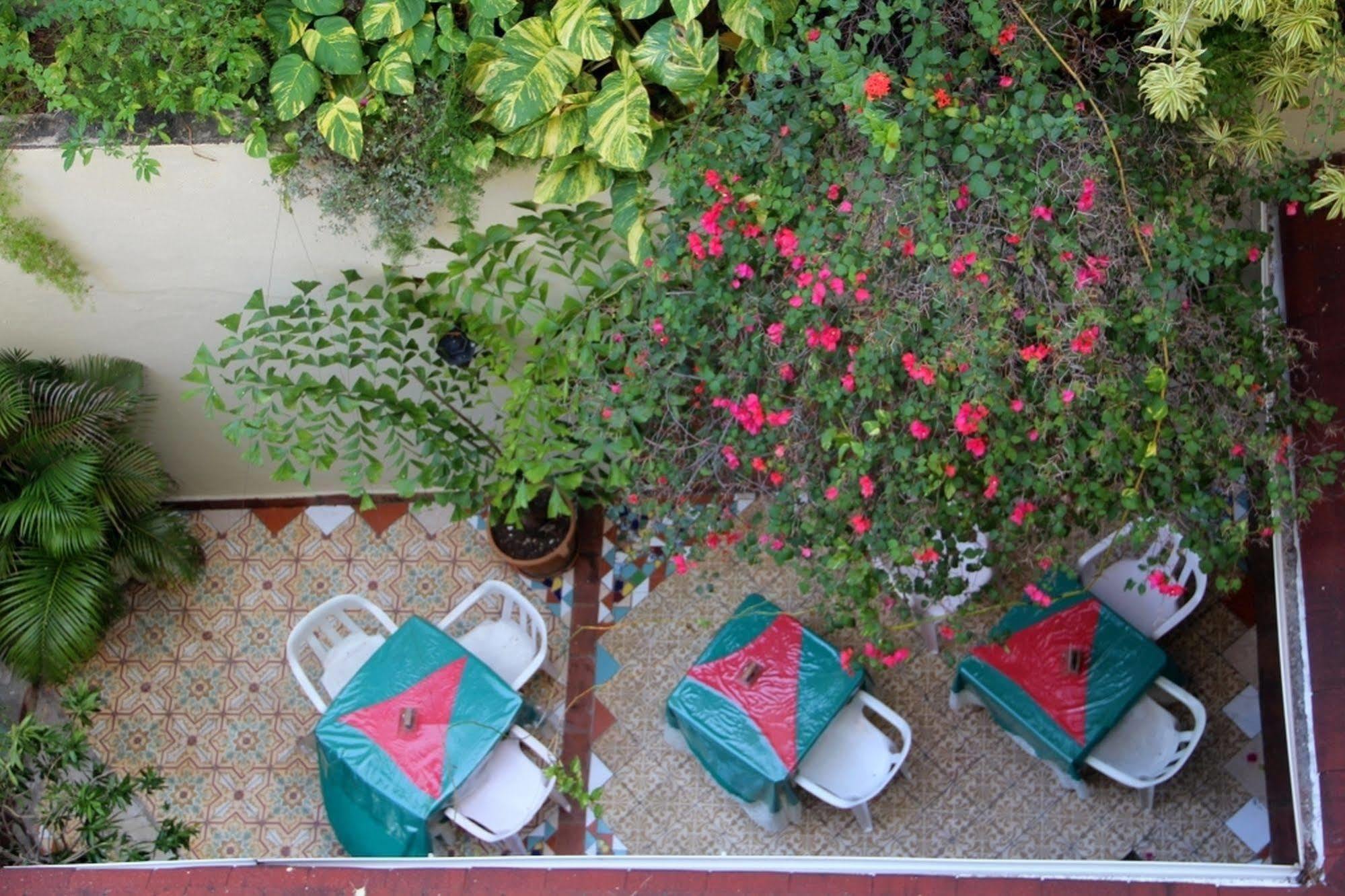 Hostal Condo-Parque Santo Domingo Exteriör bild