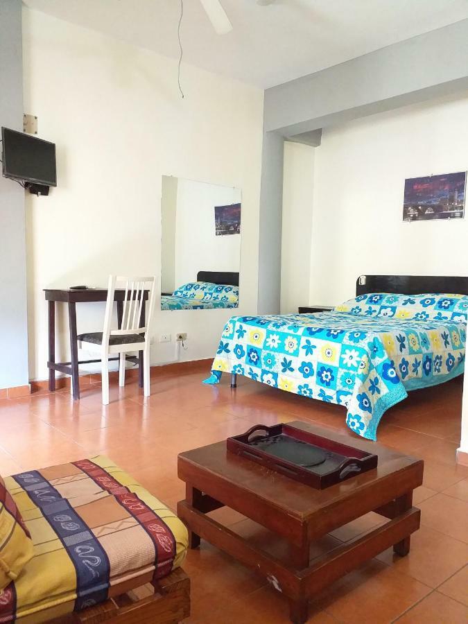 Hostal Condo-Parque Santo Domingo Exteriör bild