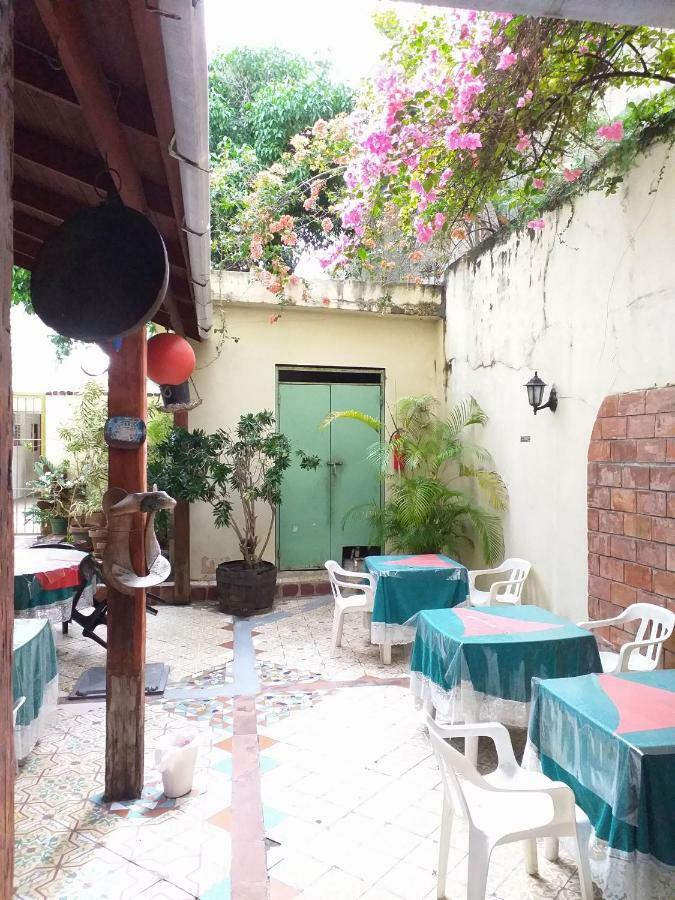 Hostal Condo-Parque Santo Domingo Exteriör bild